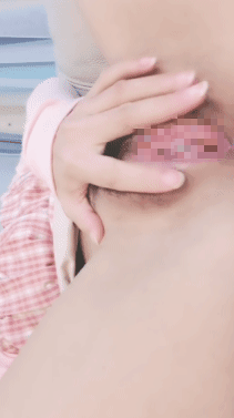 大学校花绿播女神下海 奶宝儿 甜美清纯 性感黑丝丁字裤 图 06