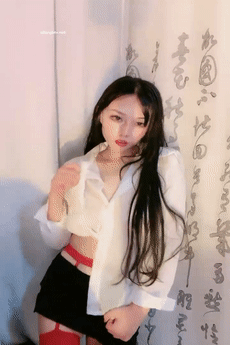 √ 奈奈奈美惠 又纯又欲顶尖尤物~尺度全开骚叫自慰~秒射 图 03