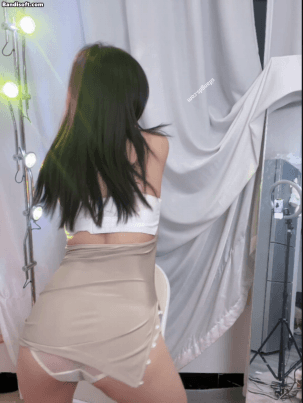 CC 多多也结衣】巨乳女神 性感蕾丝骚内裤 极限尺度骚舞 图12