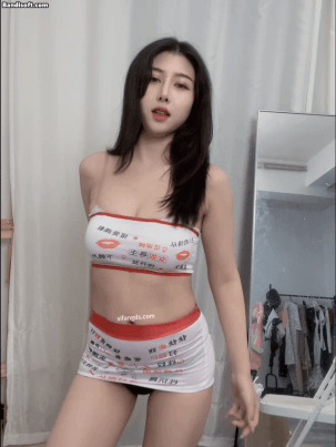 CC 多多也结衣】巨乳女神 性感蕾丝骚内裤 极限尺度骚舞 图08
