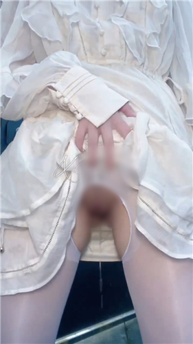 推特福利姬 完颜羊驼 小北 再来一勺 不得惹 裸舞啪啪小合集 图 31