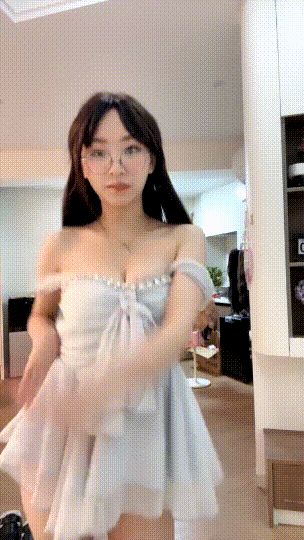 ⚜️我勒个豆~超级文静女神 精品粉宝宝 道具自慰~太顶了 图 01