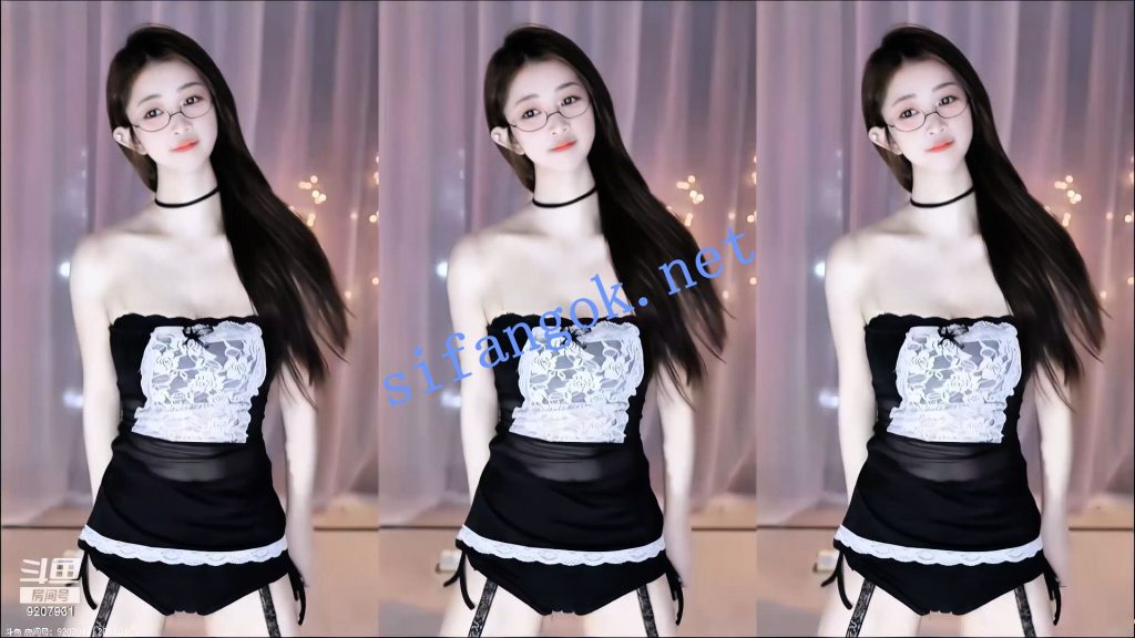 【斗鱼】小淼 小软软轻熟诱惑，齐逼小短裙狂漏内尺度奔放【8V】【831M】