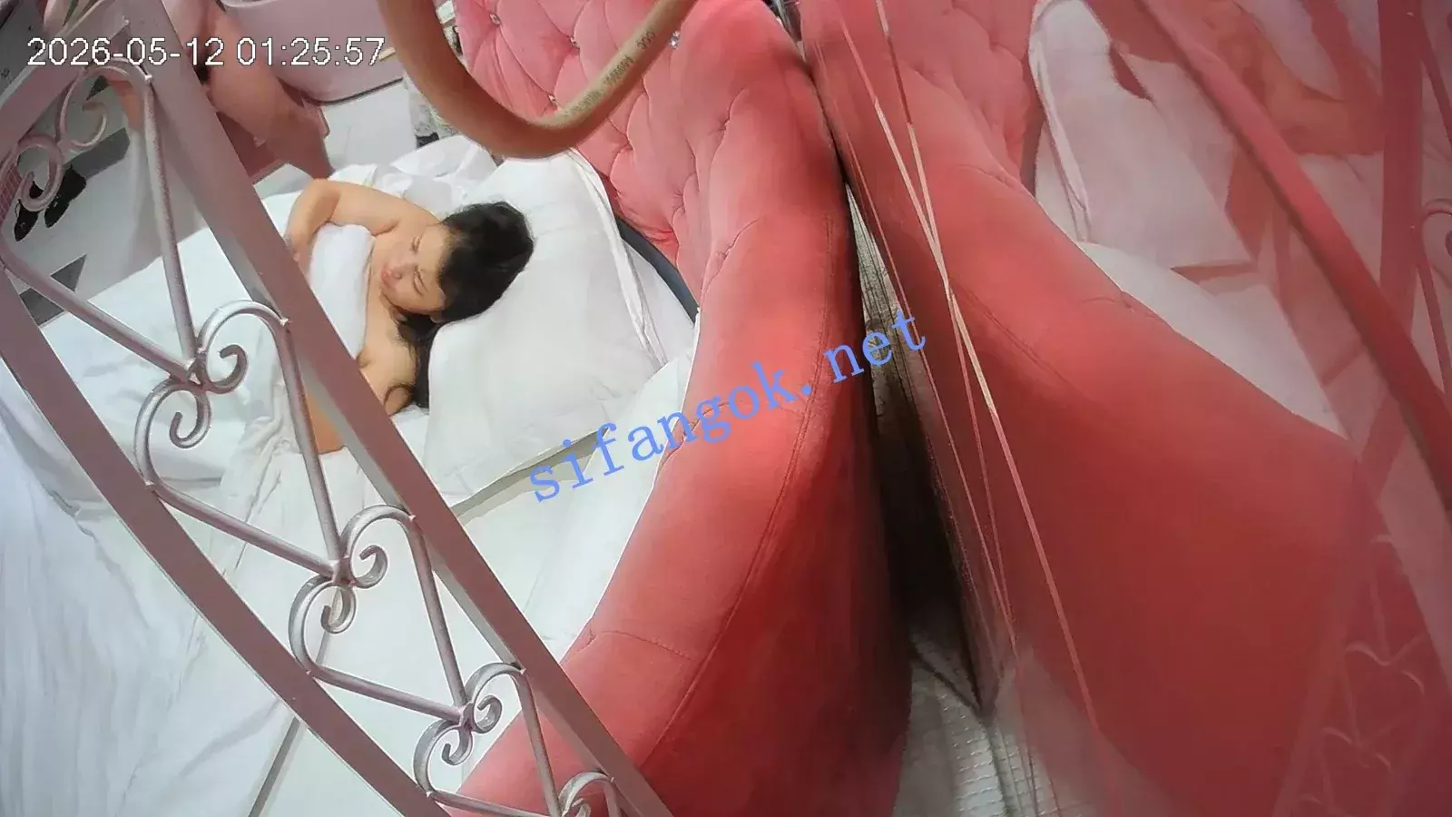 工地小哥再度约爱~各种口吹~老当益壮把大胸妹干的嗷嗷叫! 图 02