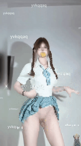 重磅 极品反差萌妹 萌萌犬 裸舞 紫薇喷尿 上帝视角 图 22