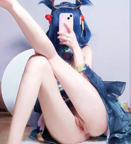 少萝砂糖@shatangbb666 新作 [288门槛] 6分钟 Cos碧蓝档案下江小春自慰 [145P1V-753MB]